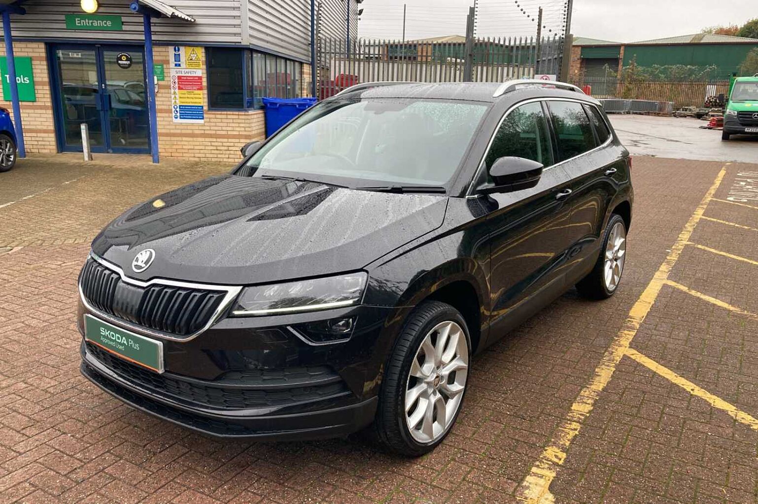 SKODA Karoq SUV 1.0 TSI (116ps) SE L